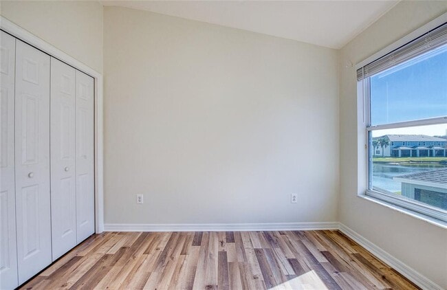 Building Photo - 4670 69th Pl N