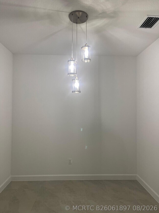 Building Photo - 13712 Jubilee Ln