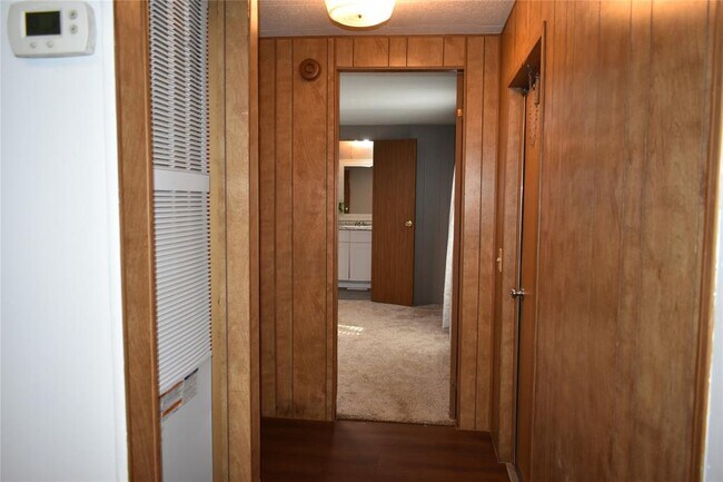 Building Photo - 399 Pope Bend N