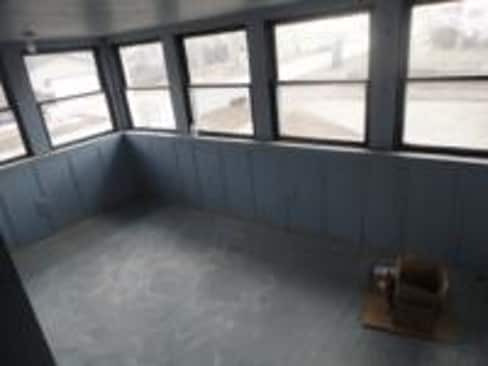 enclosed porch Apt 2 - 821 Tremont St