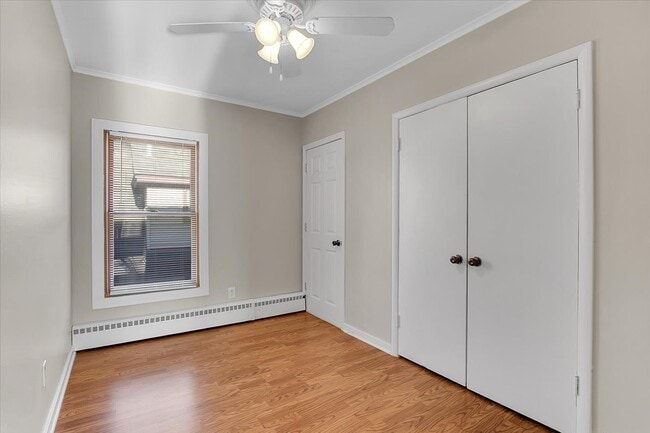 Building Photo - 17 S 4th Ave