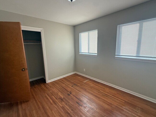 Building Photo - Charming 3-Bedroom Home in Convenient Tulsa Location