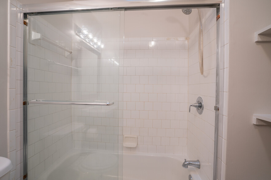 Second floor back bathroom - 505 North Washington Street