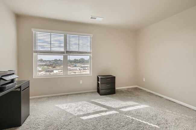 Building Photo - 3869 Sandy Vista Trail