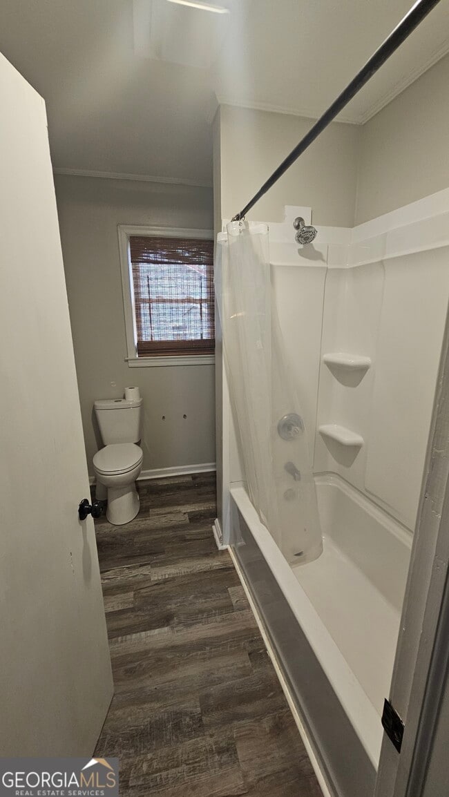 Building Photo - 500 N Lee St