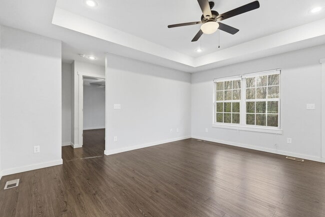 Building Photo - 5910 N 23rd St