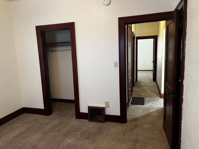 Large Second Bedroom - 912 Iowa St