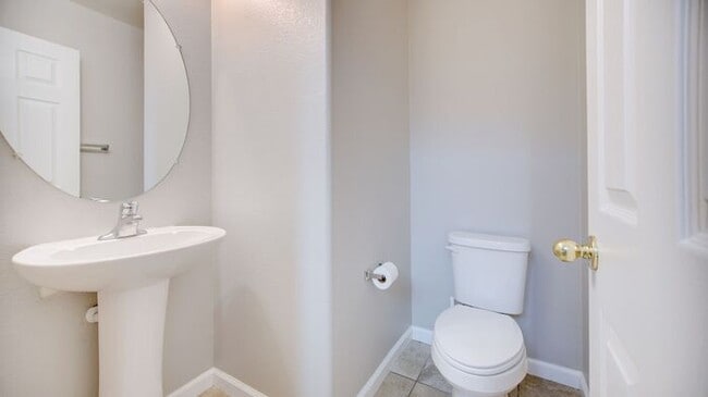 Building Photo - Charming 3-Bedroom Two-Story Home with Balcony & Modern Touches!