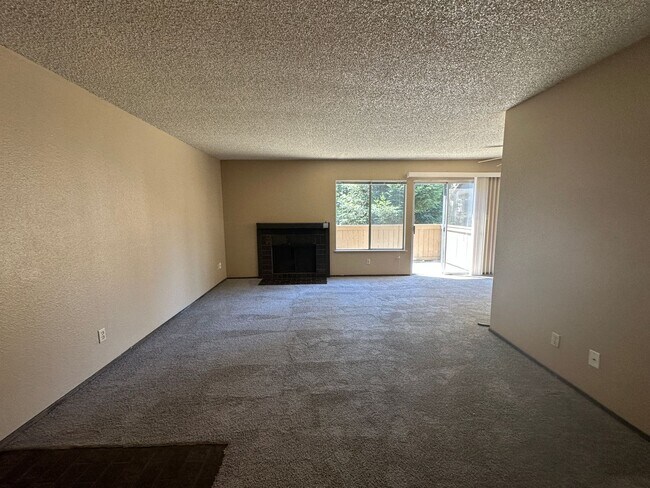 Building Photo - 3700 Tully Rd