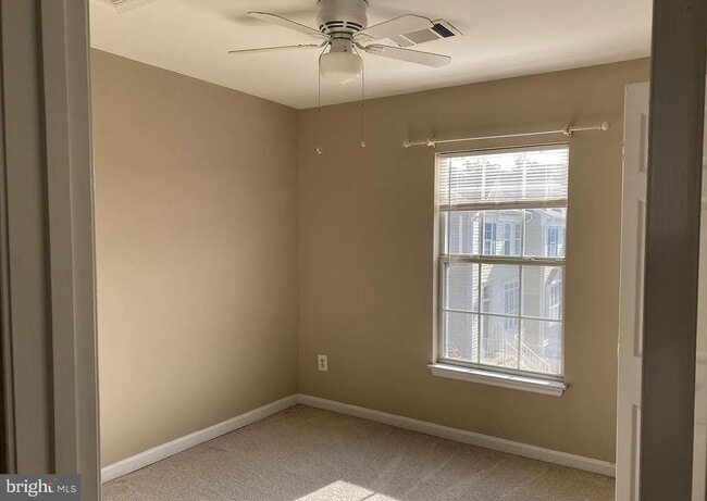Building Photo - 6802 Cedar Loch Ct