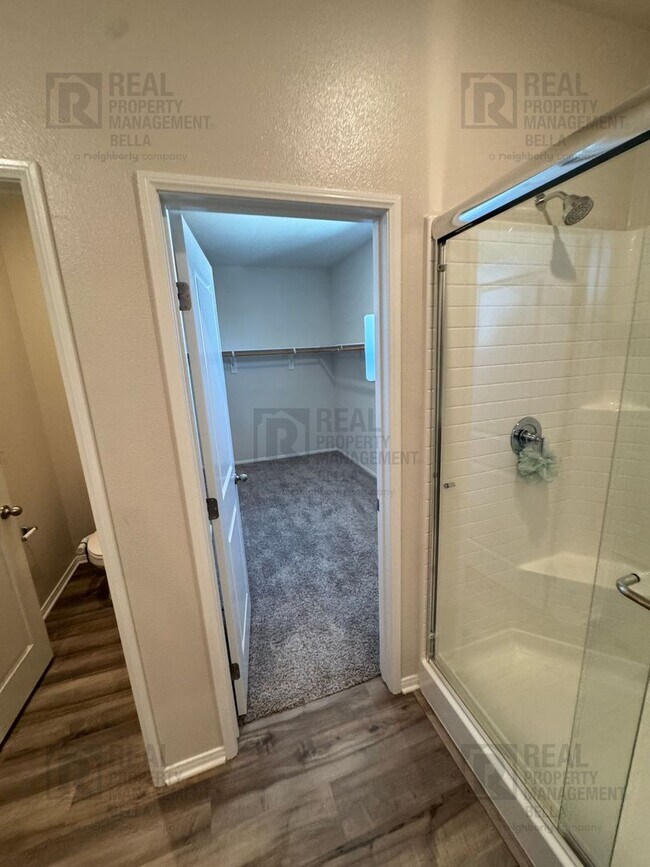 Building Photo - Gorgeous Menifee Pool Home with Downstairs...