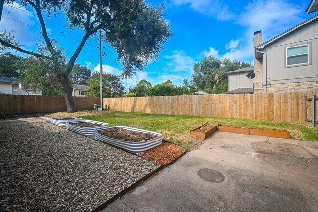 Building Photo - 22103 Joshua Kendall Ln