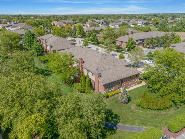 Building Photo - 17964 Upland Dr