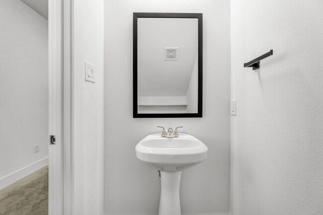 Building Photo - 3007 Alpha Wolf Ct