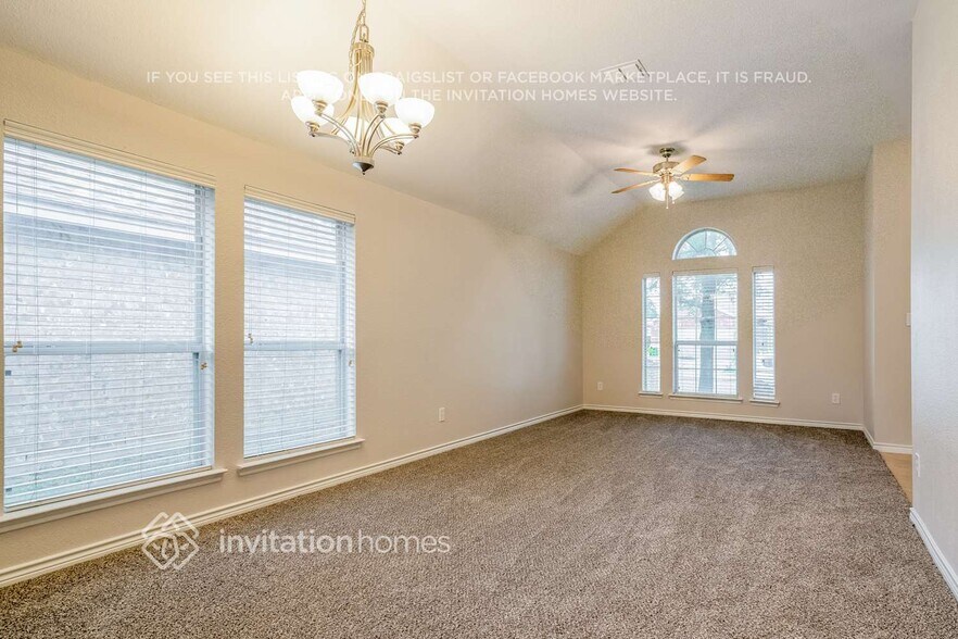 Building Photo - 3849 Cedar Falls Dr