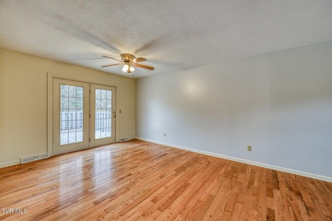 Building Photo - 1207 Althea St