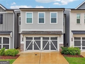 Building Photo - 5207 Canberra Dr