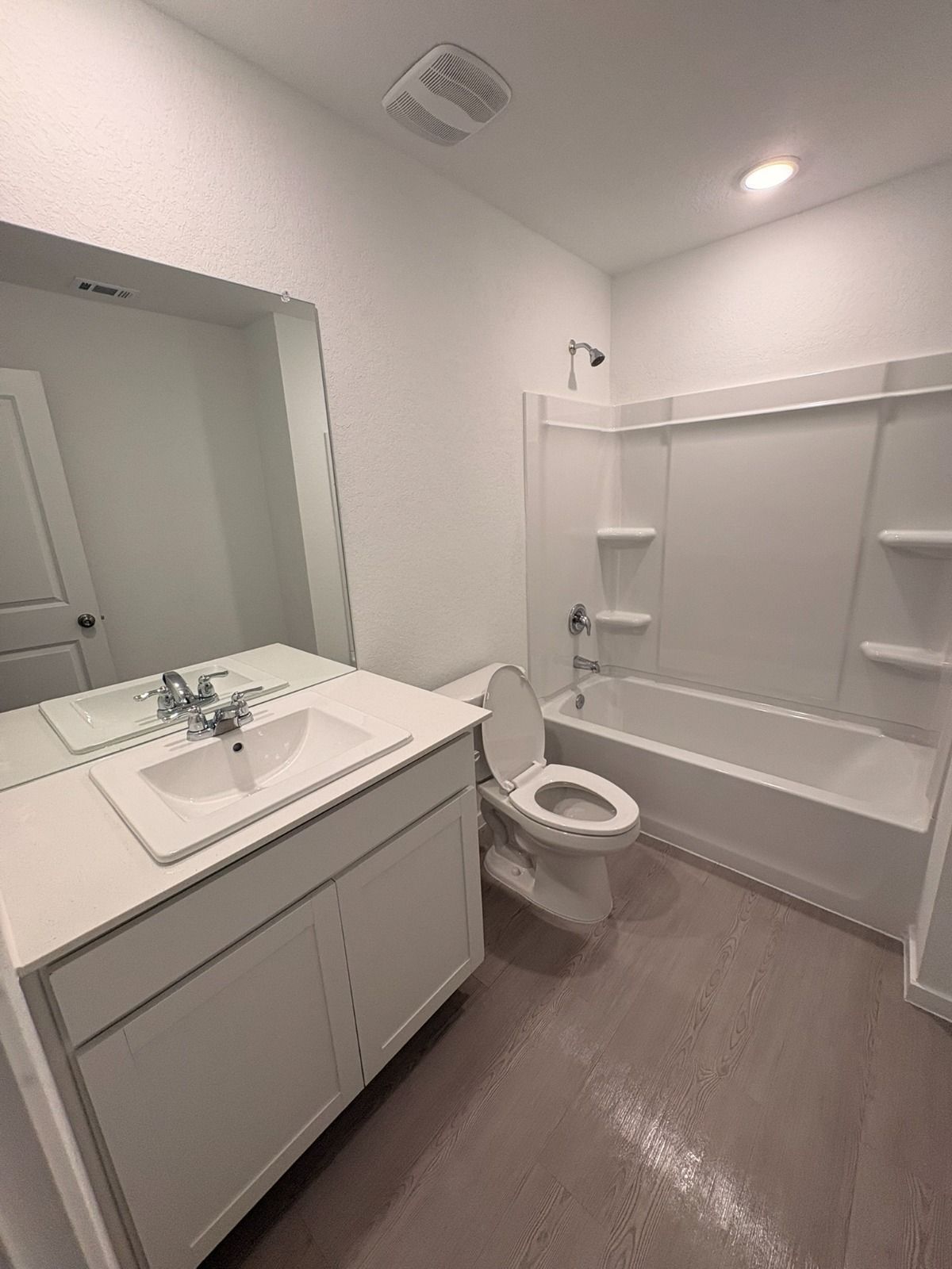 Building Photo - 240 Pacific Waters