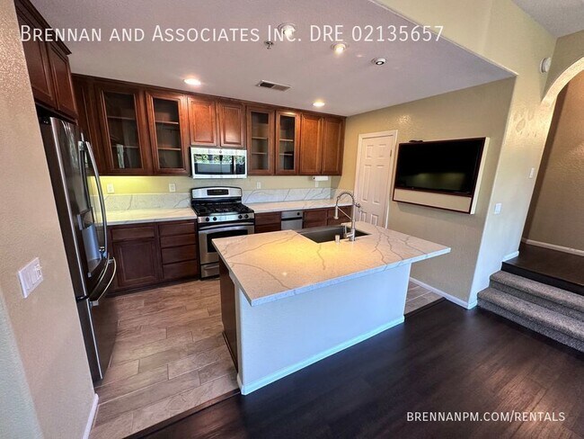 Building Photo - 2728 Farragut Rd