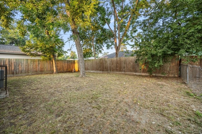 Building Photo - 6710 Mcwilliams Dr