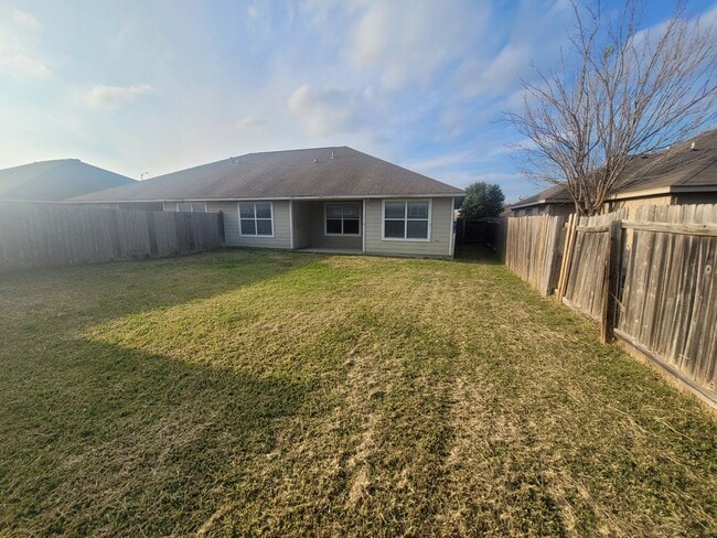 Building Photo - 3027-3029 LodgePole