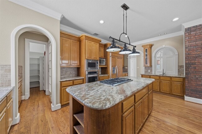 Building Photo - 13714 Gainesway Dr