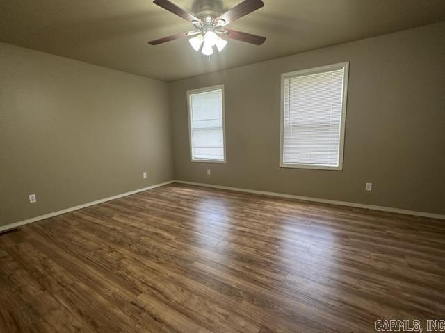 Building Photo - 586 Wisteria Dr