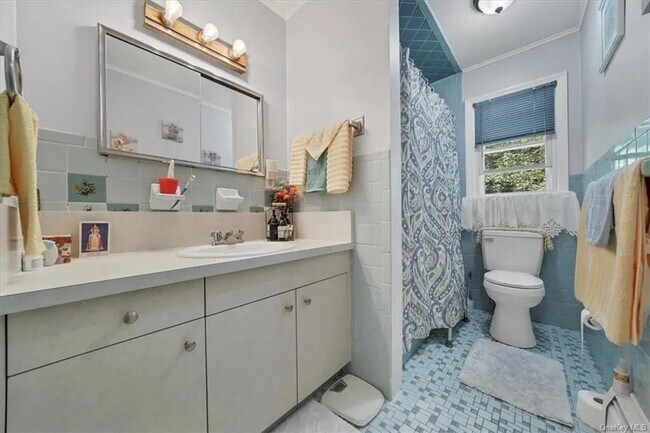 Building Photo - 21 Winchester Dr