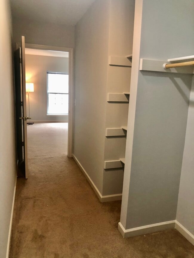 Building Photo - 2729 Gallows Rd