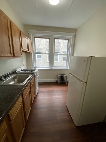 Building Photo - 1625 Commonwealth Ave