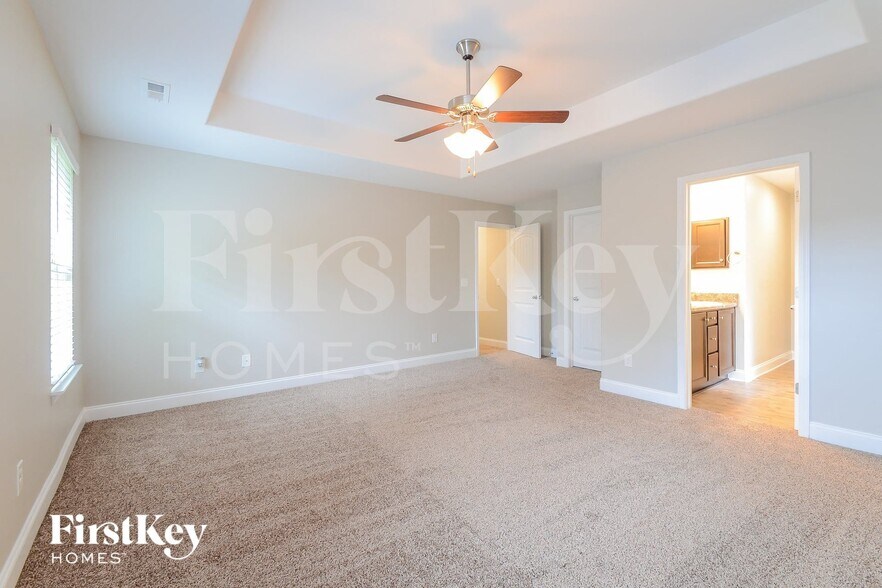 Building Photo - 142 Grasonville Rd