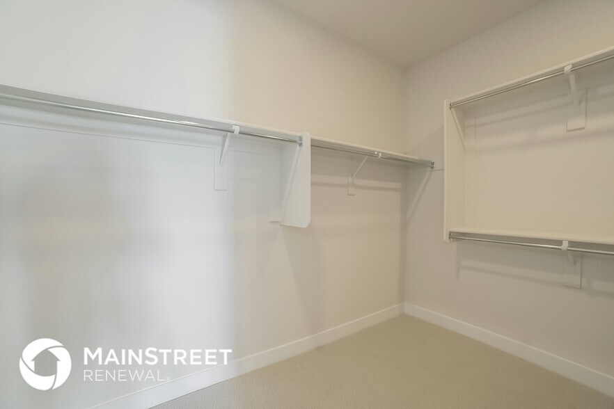 Building Photo - 6907 W Allen St