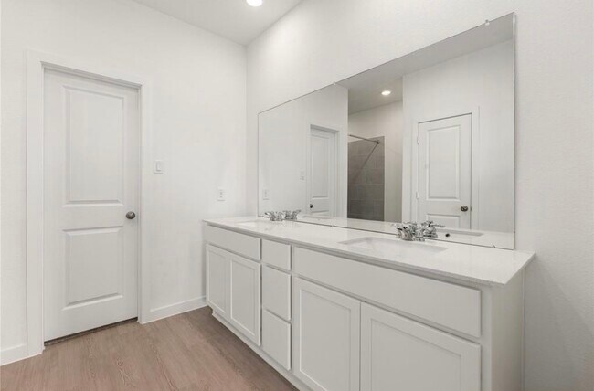 Building Photo - 3024 Avenida Sonoma Dr