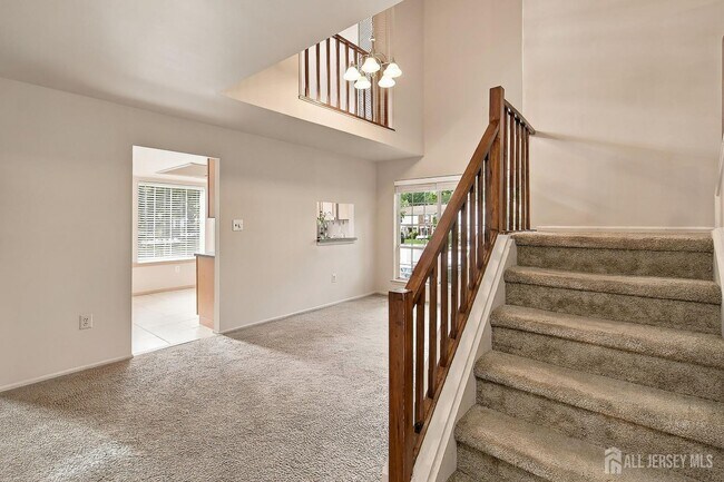 Building Photo - 23 Cloister Ct