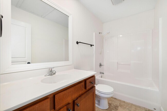 Building Photo - 2128 Ida Sue Dr