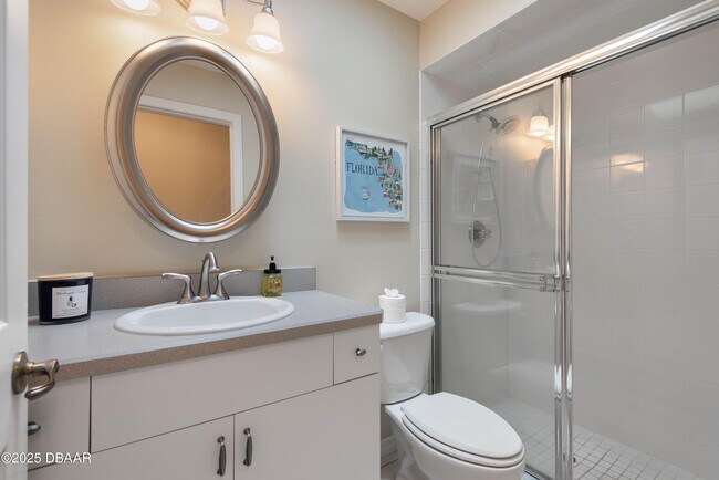 Building Photo - 15 Coolidge Ct