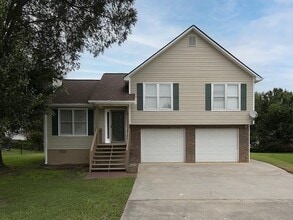 Building Photo - 16 Huntcliff Dr