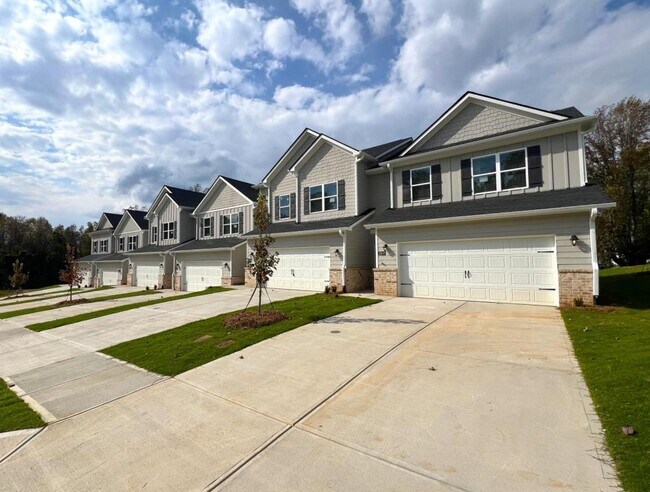 Building Photo - 235-B Alston Ridge Dr