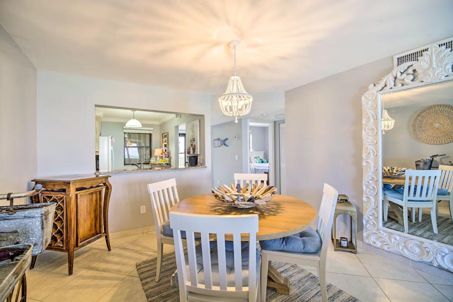 Building Photo - 4250 N Hwy A1A