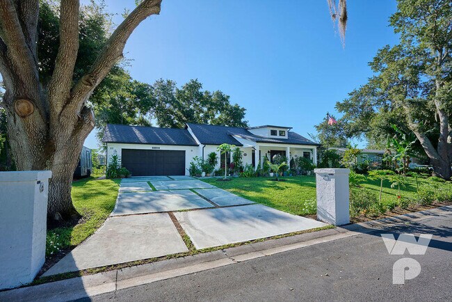 Primary Photo - 441 Spoonbill Ct
