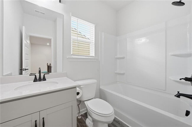 Building Photo - 3860 Pressley Ln