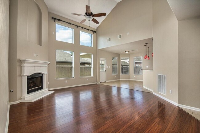 Building Photo - 24403 Redrock Falls