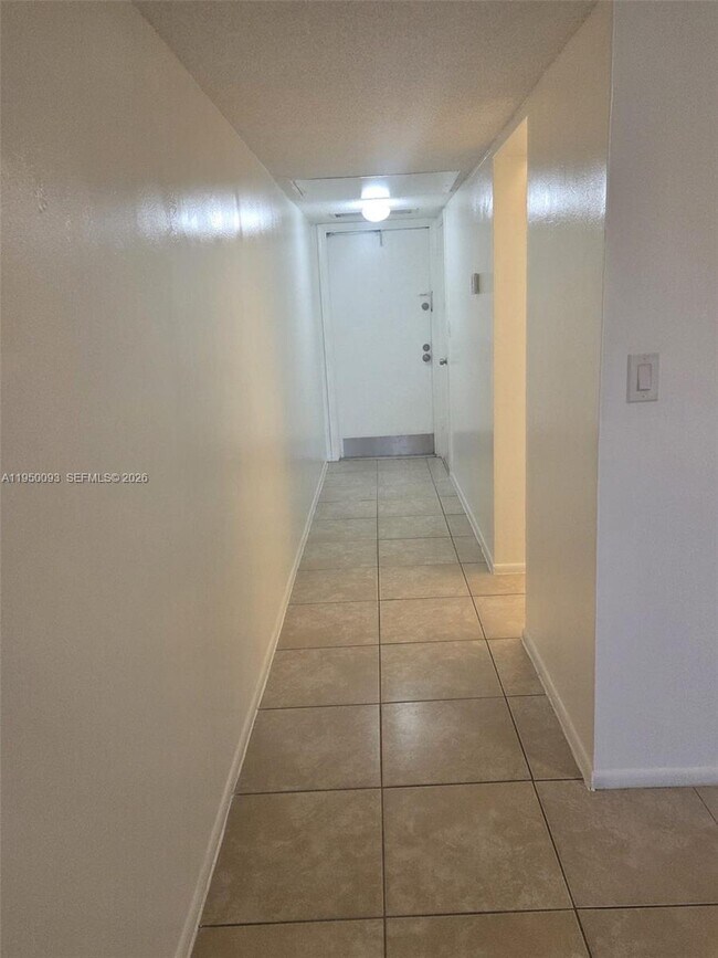 Building Photo - 7825 Fairview Dr