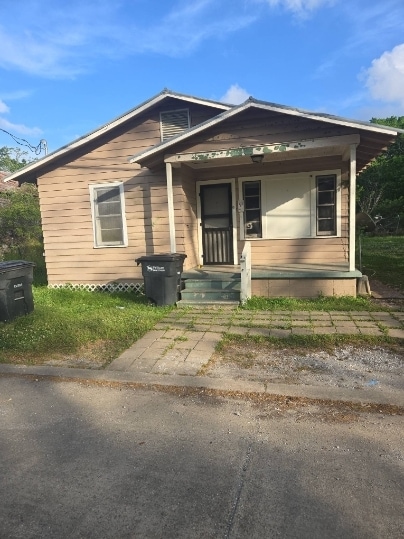 Building Photo - 405 Anderson St