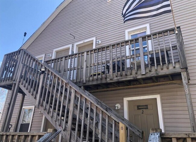 Building Photo - 9 Kelly Hill Rd