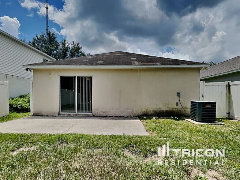 Building Photo - 13714 Gentle Woods Ave