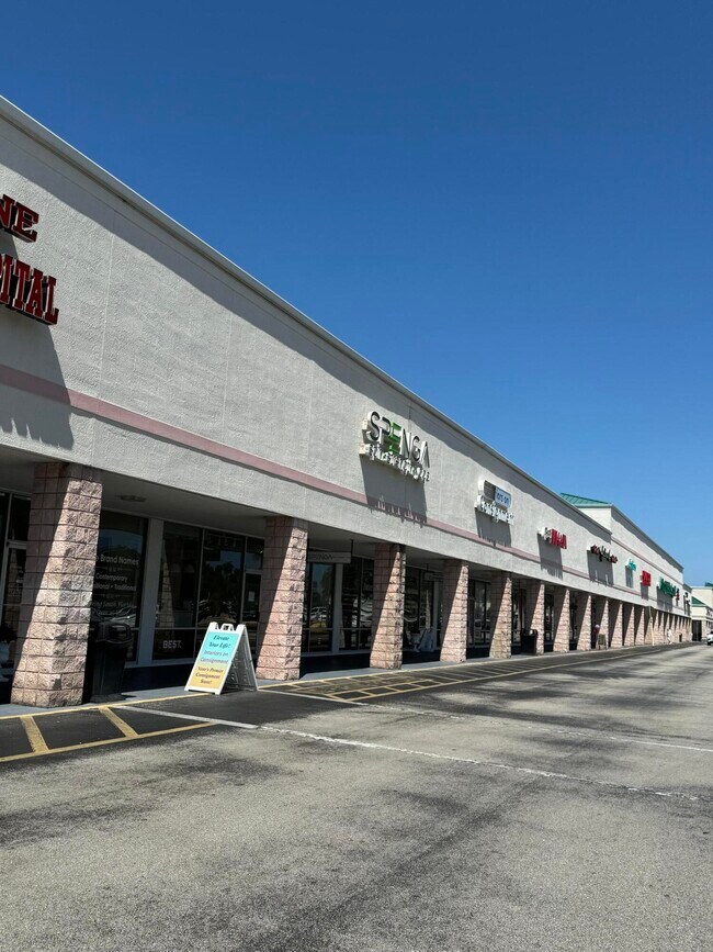 Building Photo - 600 Royal Palm Blvd