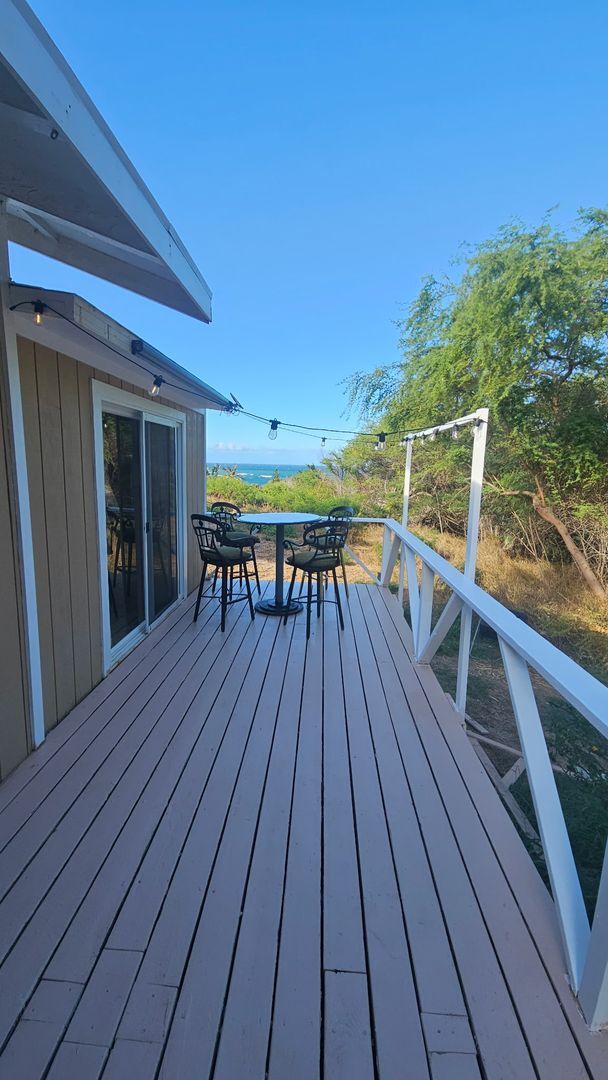 Building Photo - Oceanviews Private 1 bed / 1 bath sep. cot...