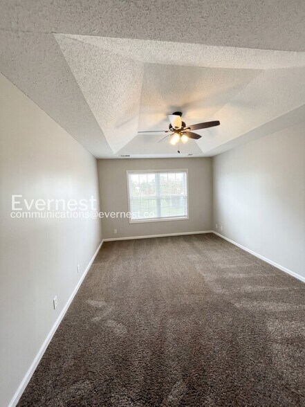 Building Photo - 1035 Summerhaven Rd