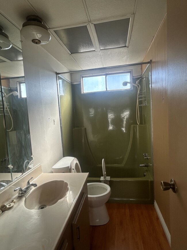 Building Photo - 3601 E Wyoming Ave